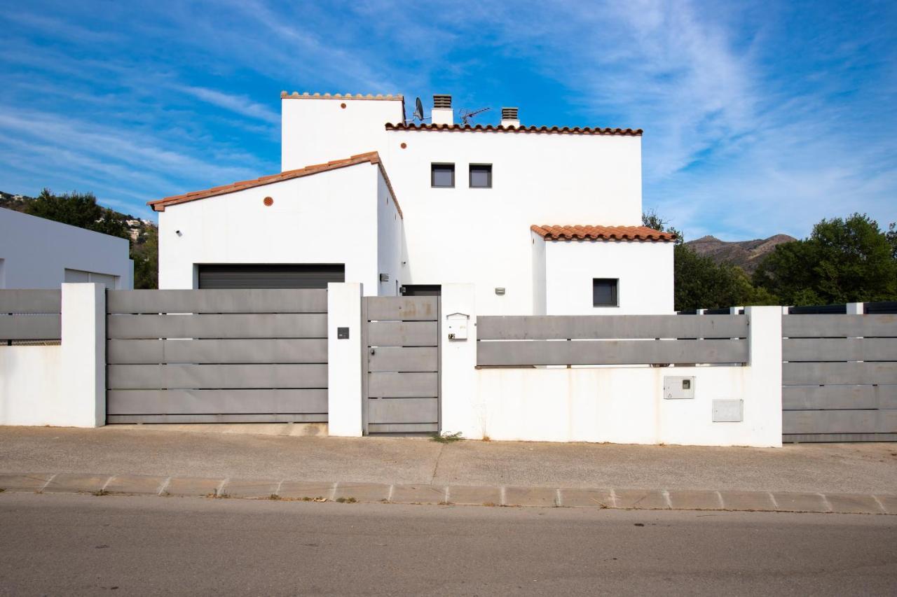 Vila Mas Busca 72 - Roses Costa Brava エクステリア 写真