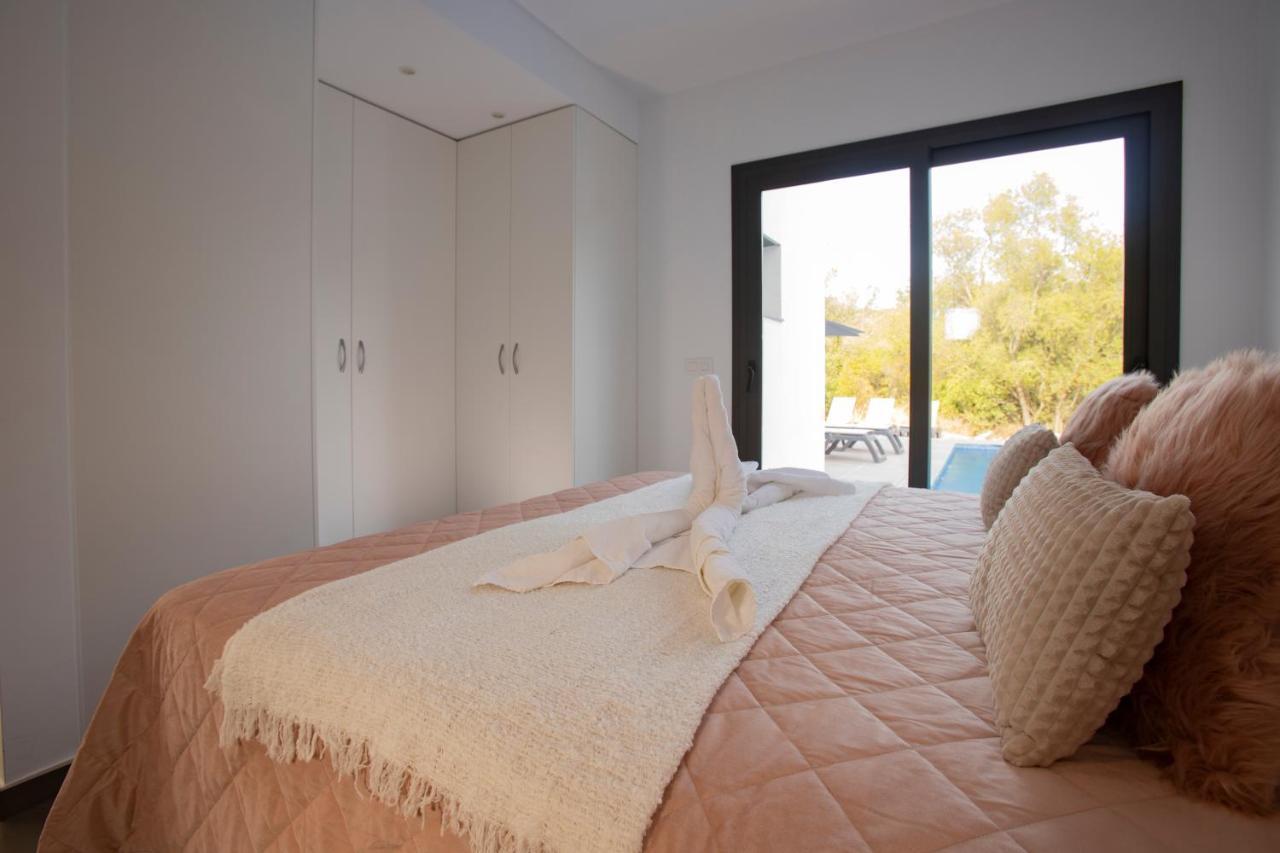 Vila Mas Busca 72 - Roses Costa Brava エクステリア 写真
