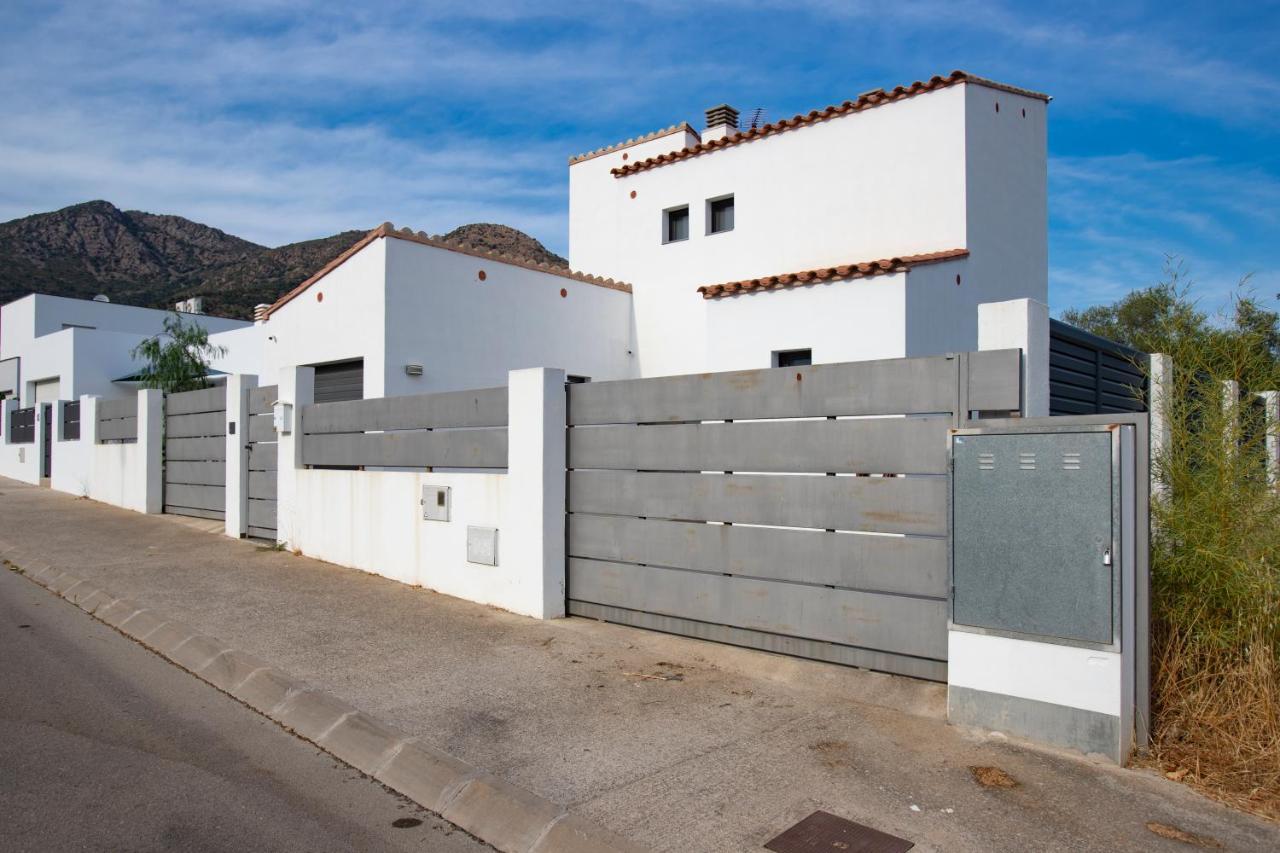 Vila Mas Busca 72 - Roses Costa Brava エクステリア 写真